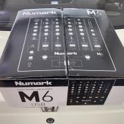 Numark M6-USB DJ keverő
