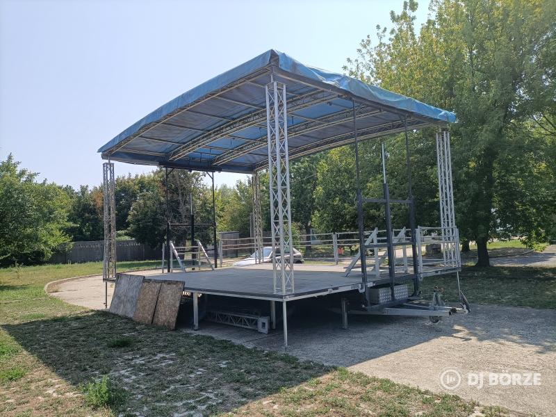 ALSPAW Mobilna M478  8x6x5 méteres utánfutóra épített mozgó színpad