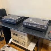 ELADÓ PÁRBAN 2DB GYŰJTŐI ÁLLAPOTÚ TECHNICS SL-1210MK2 LEMEZJÁTSZÓ