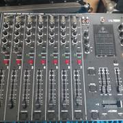 Behringer DX2000 USB