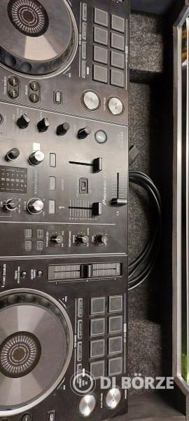 Pioneer XDJ RX2 + UDG Rack Eladó