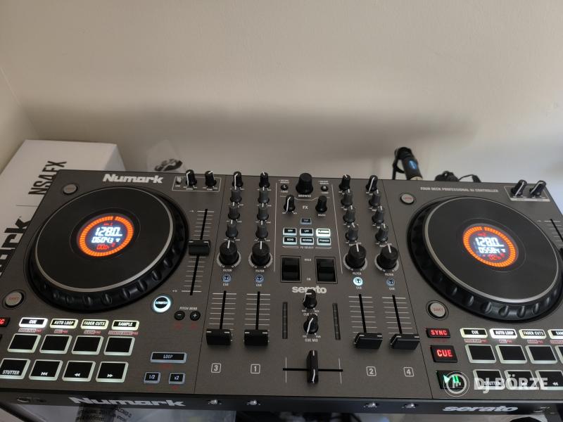 Numark NS4fx