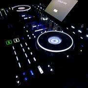 Denon prime 4plus + hordtáska+500gb SSD
