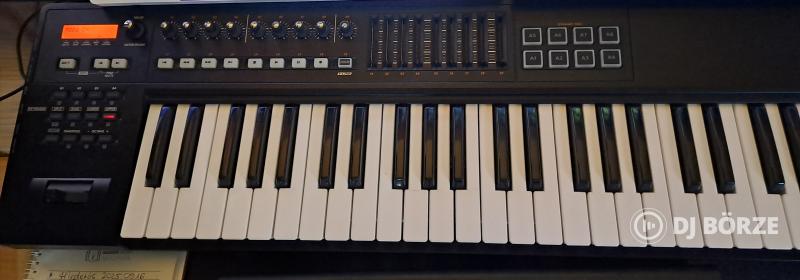ROLAND A800PRO