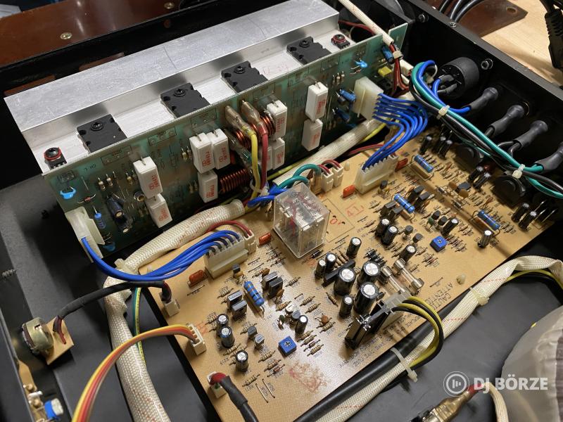 LEM Procon 750, 2x375W 4ohm végfok, szép állapot