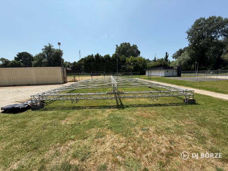 AKCIÓ! Global Truss - F34 - 9 x 11 gyári színpadfedés