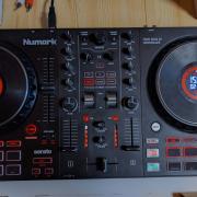 Numark Platinum FX DJ Kontroller