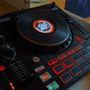 Numark Platinum FX DJ Kontroller