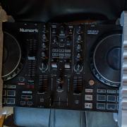 Numark Platinum FX DJ Kontroller