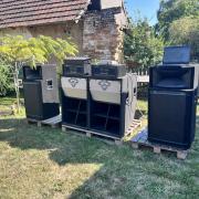 Komplett rendszer ( Peavey topok, Cerwin Vega subok)