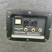 Komplett rendszer ( Peavey topok, Cerwin Vega subok)