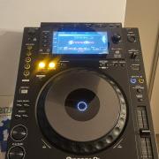 Pioneer CDJ- 900 nexus