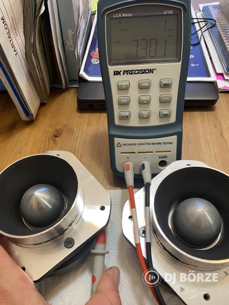 MNC 33359 ring magassugárzó, 2 db, 8 ohm, 300W