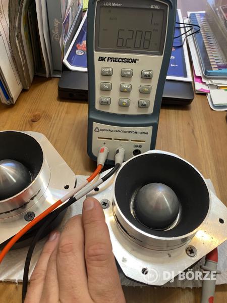MNC 33359 ring magassugárzó, 2 db, 8 ohm, 300W