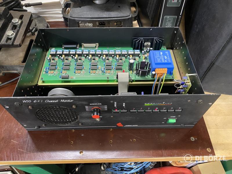WSS 6+1 Channel Monitor, 4U rack dobotban, hangszóróval, TDA-val