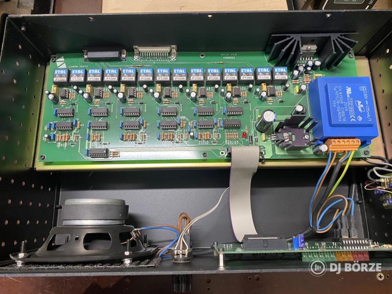 WSS 6+1 Channel Monitor, 4U rack dobotban, hangszóróval, TDA-val