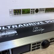 Behringer dcx2496 rendszervezérlő