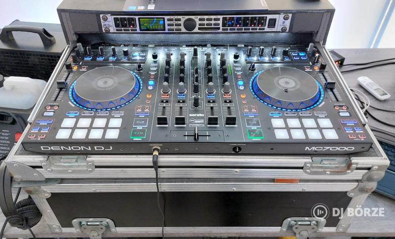 Denon DJ MC7000, PLUSZ hozzá gyártott rack