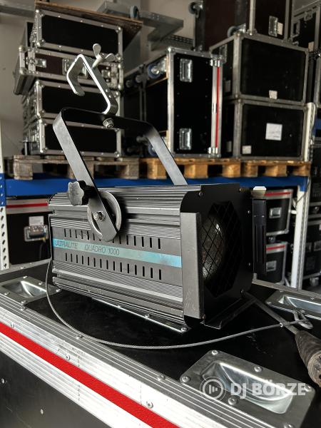 Ultralite Quadro 1000