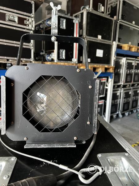 Ultralite Quadro 1000