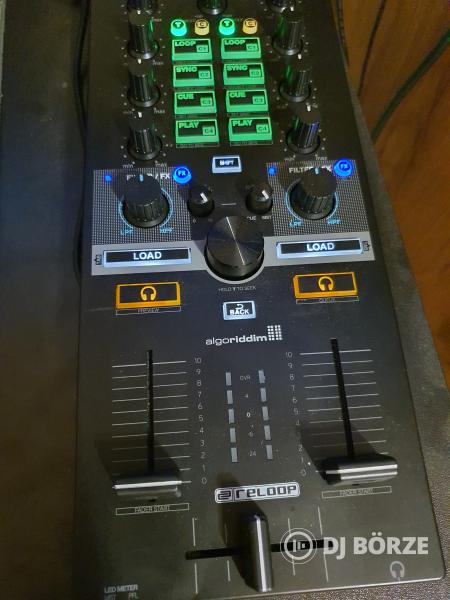 Reloop Mixtour + Decksaver
