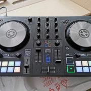 Native Instruments Traktor Kontrol S2 MK3