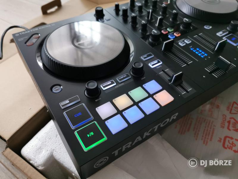 Native Instruments Traktor Kontrol S2 MK3