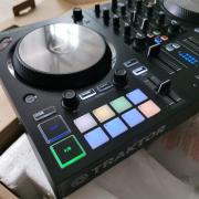 Native Instruments Traktor Kontrol S2 MK3