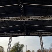 Global Truss - F34 - 9 x 11 gyári színpadfedés