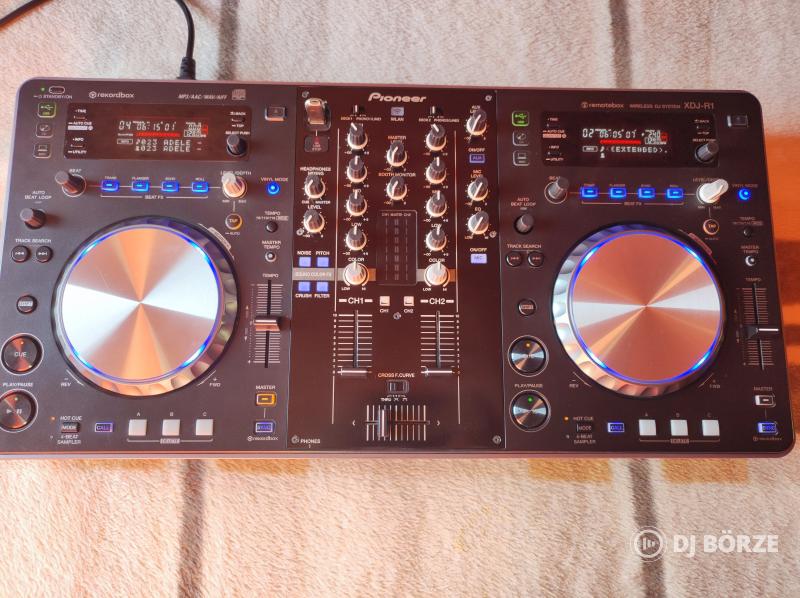 Eladó Pioneer XDJ R1