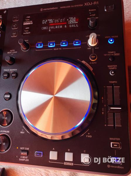 Eladó Pioneer XDJ R1