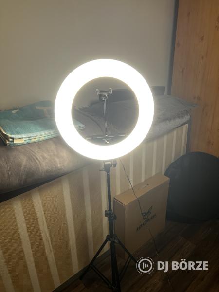 Jackal RM-NWLR 45cm LED körfény, körlámpa, ringlight távirányítóval/álvánnyal