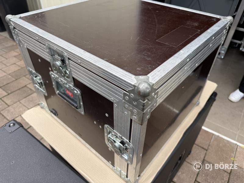 Eladó 8U/400 kombi rack !!!