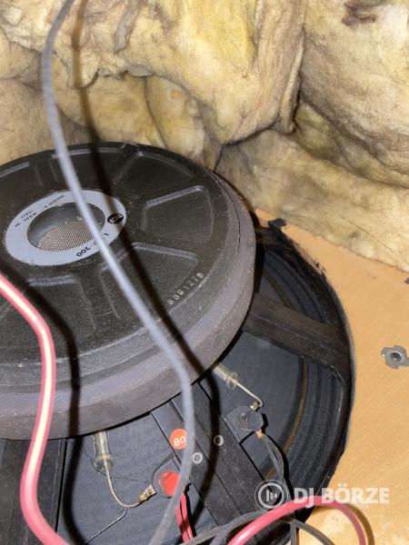 RCF dupla 15" mélyláda 2 db, rétegelt lemezből, RCF L15P-200 hangszórókkal