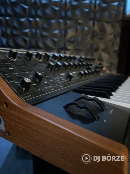 Eladó - Moog Subsequent 37