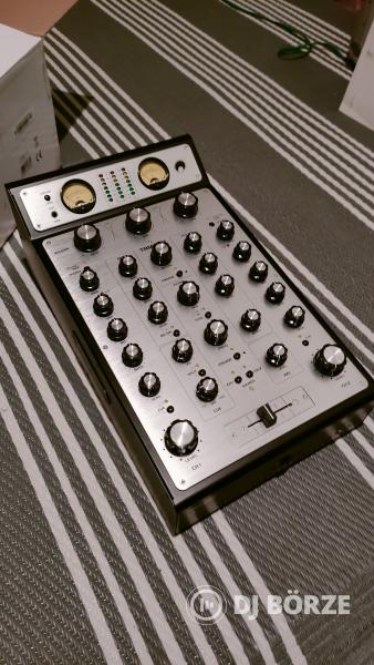 Omnitronic trm 222