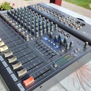 Yamaha MX 12/4 Analóg zenekari keverő