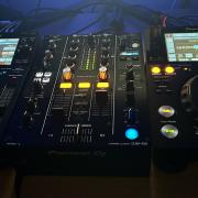 Pioneer XDJ 700+DJM 450 Szett