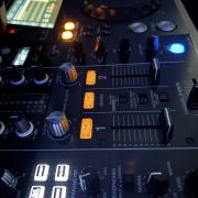 Pioneer XDJ 700+DJM 450 Szett