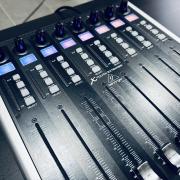 Behringer X-Touch Extender DAW vezérlő