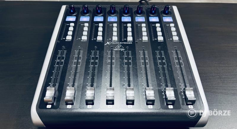 Behringer X-Touch Extender DAW vezérlő