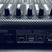 Behringer X-Touch Extender DAW vezérlő