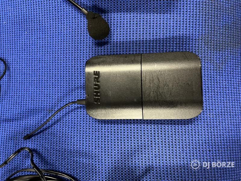 SHURE BLX14E-H8E BLX szett: zsebadó, vevő, WA302 + Shure WCM16 fejmikrofon