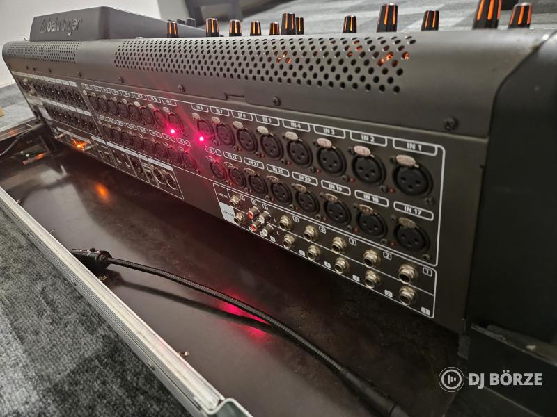 Behringer X32