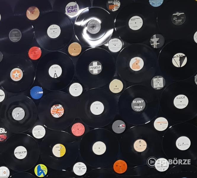 VG, VG+ maxi vinylek bakelitek