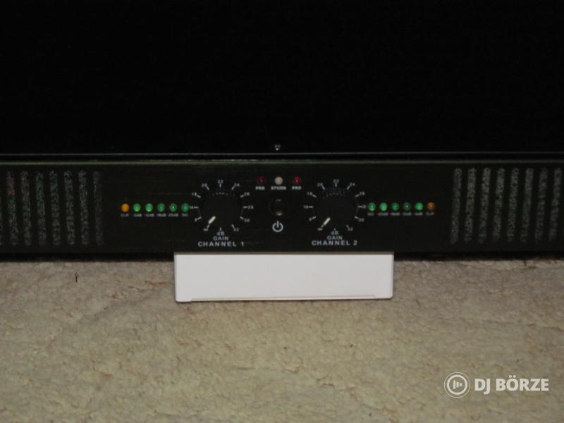Reloop Ampire D720 digitális D-osztályú erősítő végfok, 1U magas