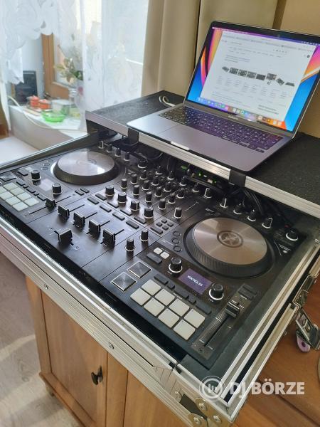 Traktor Kontroll S4 MK3 gyári rackben