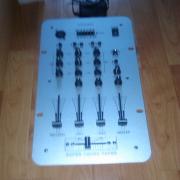 König Mic 20 keverő.