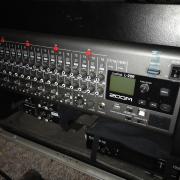 Zoom LiveTrak L-20R digitális keverő