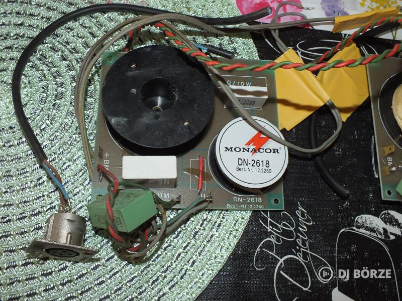 Monacor három utas hangváltó  300 w 8 ohm